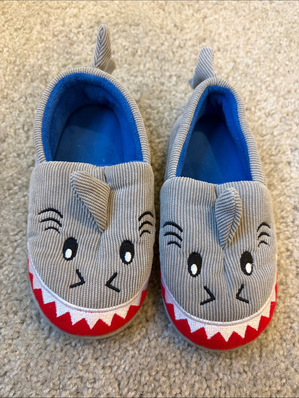 Kids Grey Shark Slip-On Shoes from Wonder Nation - Size 9/10